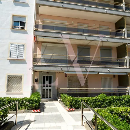 Lv Real Pineda I Apartment La Pineda